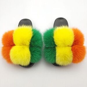 Women’s Flur Ball Fluffy Slippery